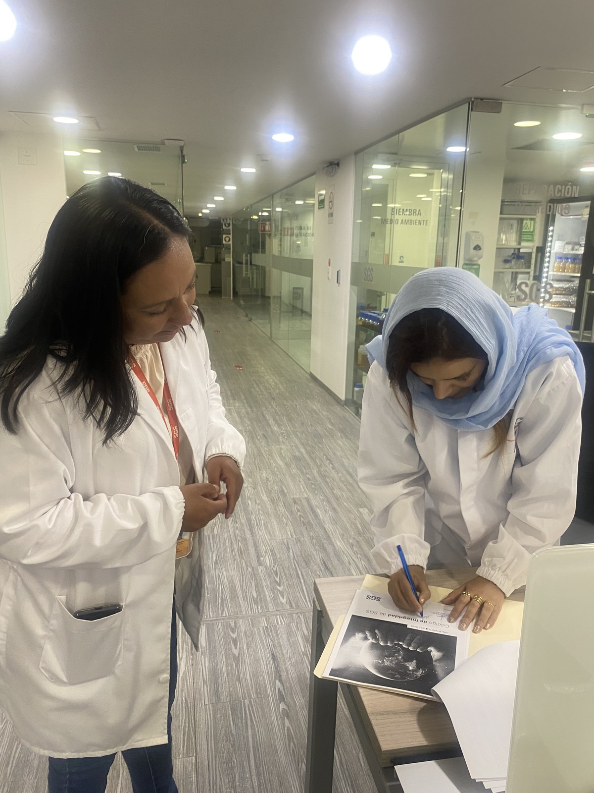 Firma de acuerdo de cooperación para validación Halal en laboratorio acreditado